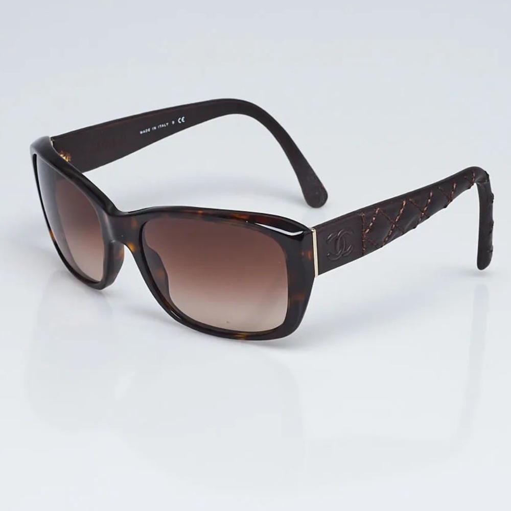 CHANEL Tortoise Shell Lambskin Leather Quilted Sunglasses 5201-Q